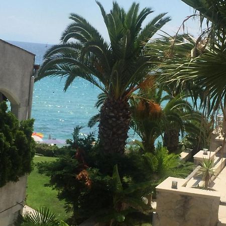 Frenki Apartment By The Sea Siviri Dış mekan fotoğraf